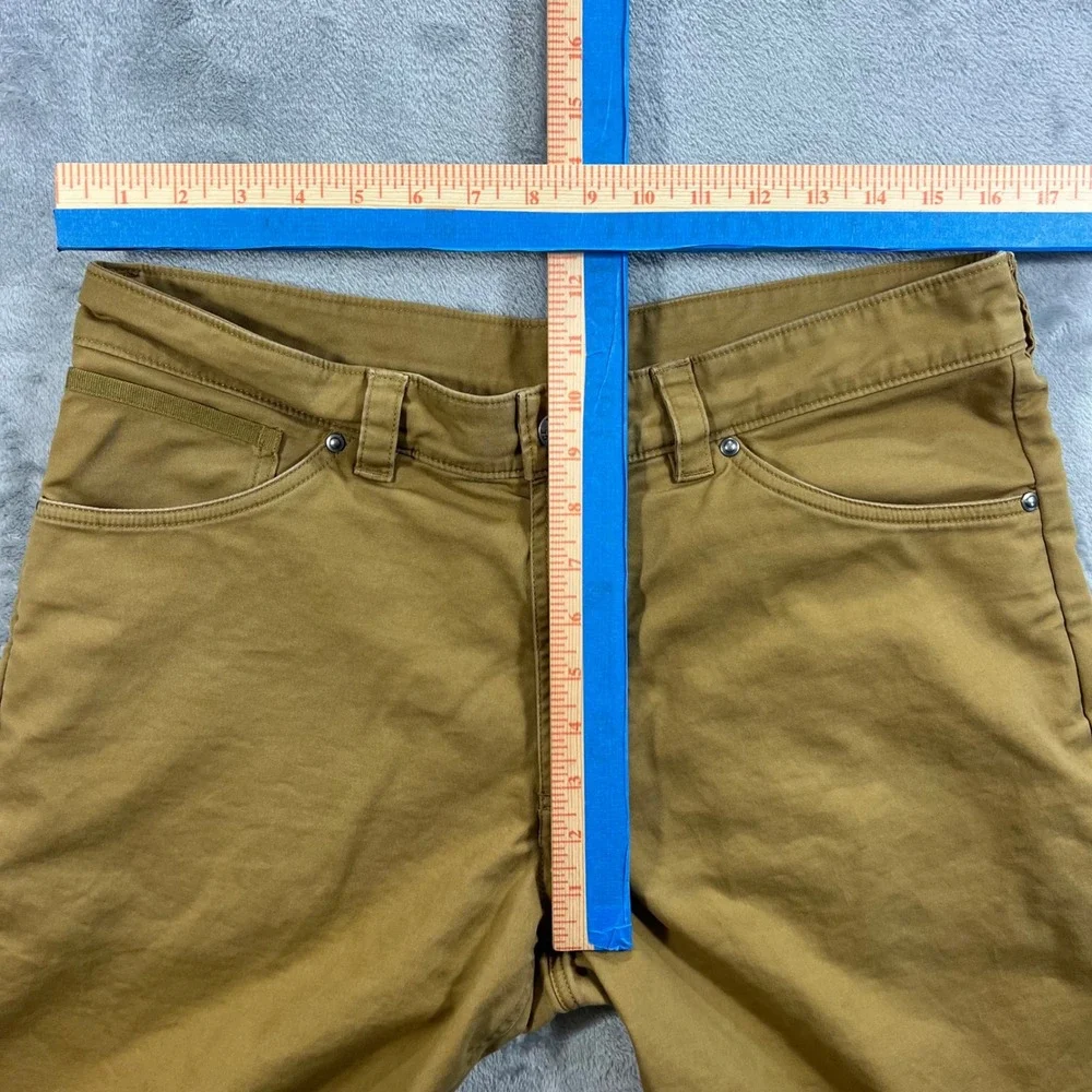 The North Face Motion Shorts Mens 32 Coyote Brown Stretch Hiking NF0A3SCE Active